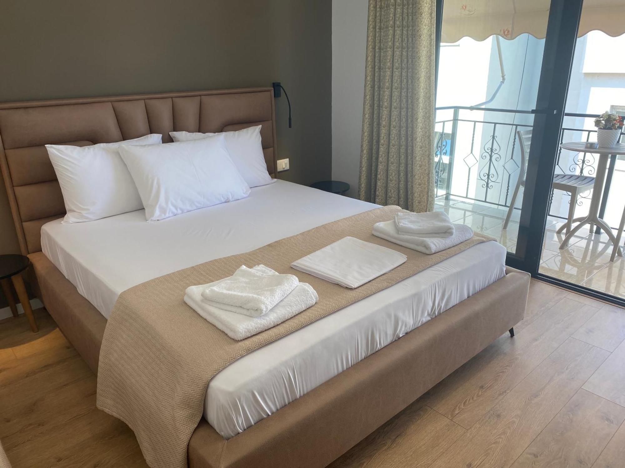 Augusto Rooms Saranda Dış mekan fotoğraf